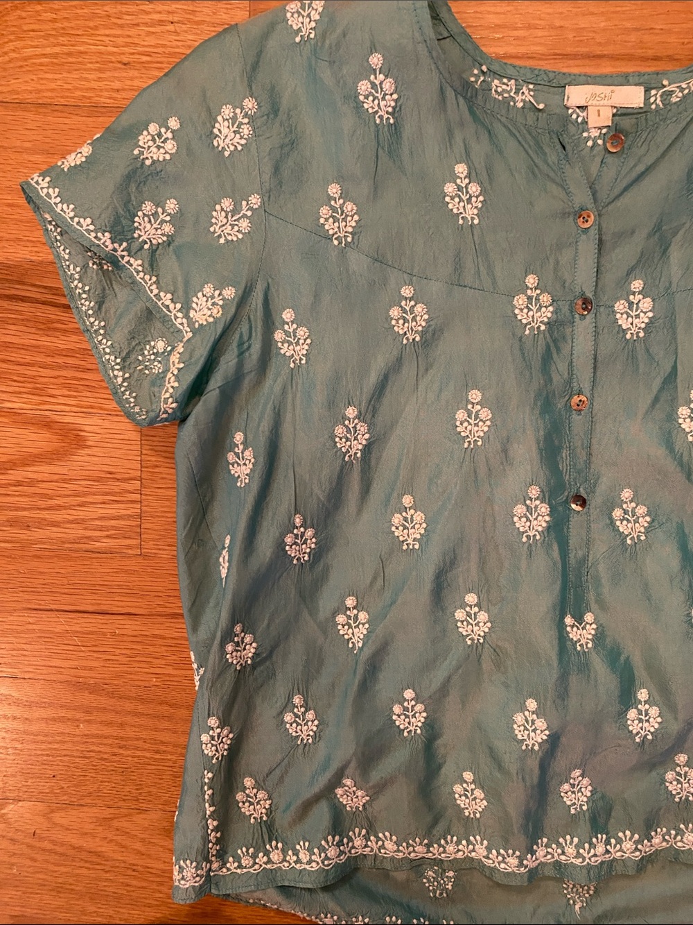 Teal Short-Sleeve Embroidered Button-Front Blouse